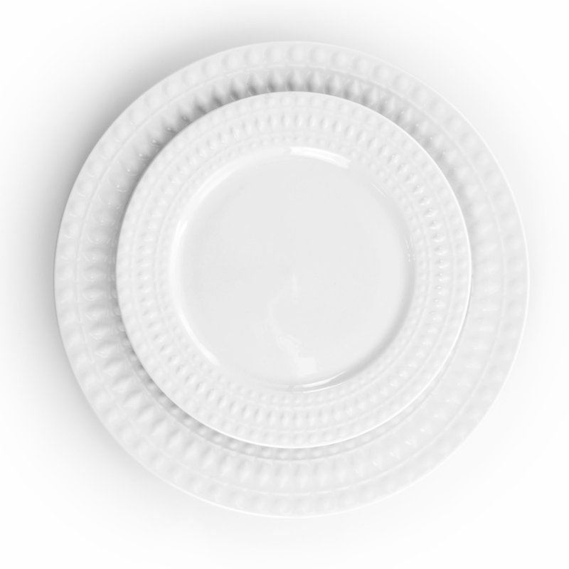 White Porcelain 16-Piece Round Dinnerware Set