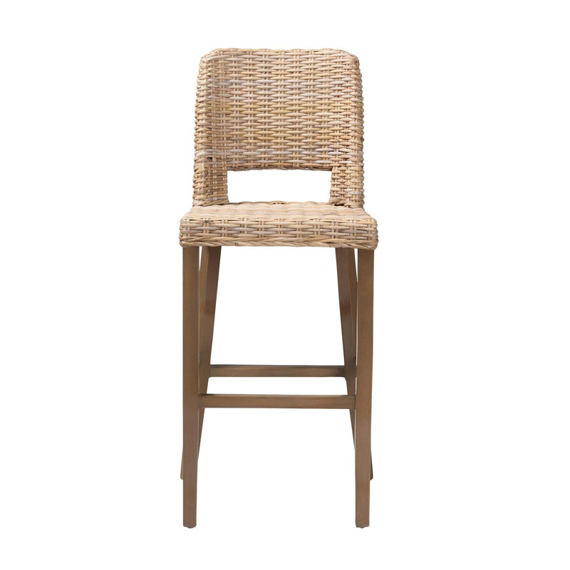 Tabouret de bar moderne avec rotin Kubu et dossier découpé