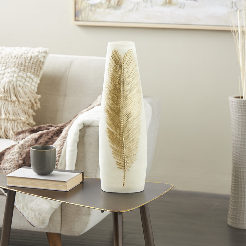 Vase crème Amiriah, H 20,45 po x l 6,60 po x P 4,95 po