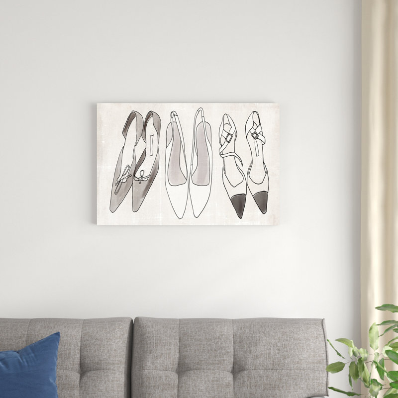 Heels For Days III, H 20 po x l 30 po x P 1,25 po