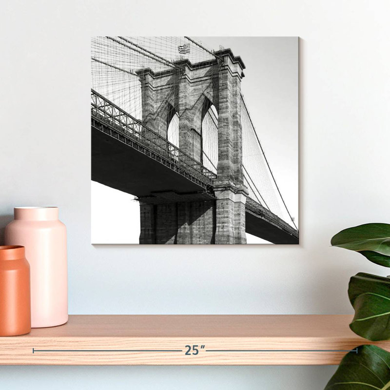 Lilie BW Brooklyn Bridge, H 16 po x l 16 po