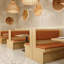 Banc de restaurant simple et élégant-102381966
