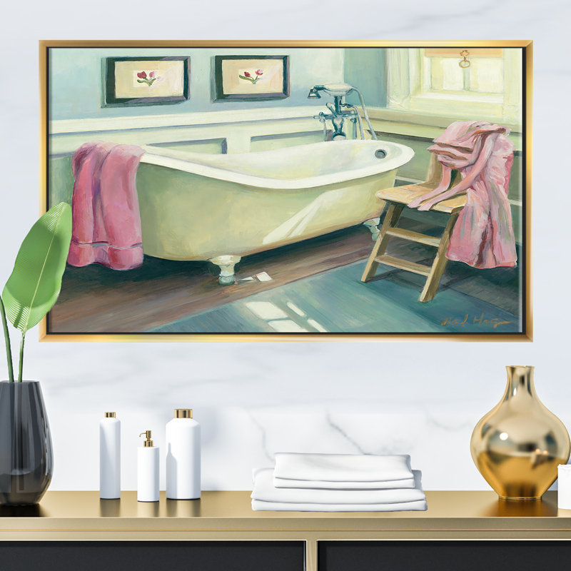Cottage Old-Fashioned Bathroom I - reproduction d'art, H 16 po x l 32 po x p 1 po, Toile avec cadre flottant or
