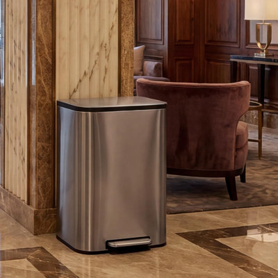 14 Gallon/51L Large Capacity Stainless Steel Kitchen Trash Can Soft Close Lid Removable Inner Bucket Step Pedal Fingerprint Resistant