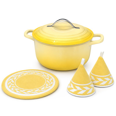 Cocotte ronde en fonte émaillée jaune de 7 pintes avec gants et dessous de plat résistants à la chaleur