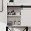 Armoire de rangement au-dessus de la toilette, tablettes de salle de bain au-dessus de la toilette avec porte de grange coulissante, tablettes réglables et support de rangement latéral - blanc