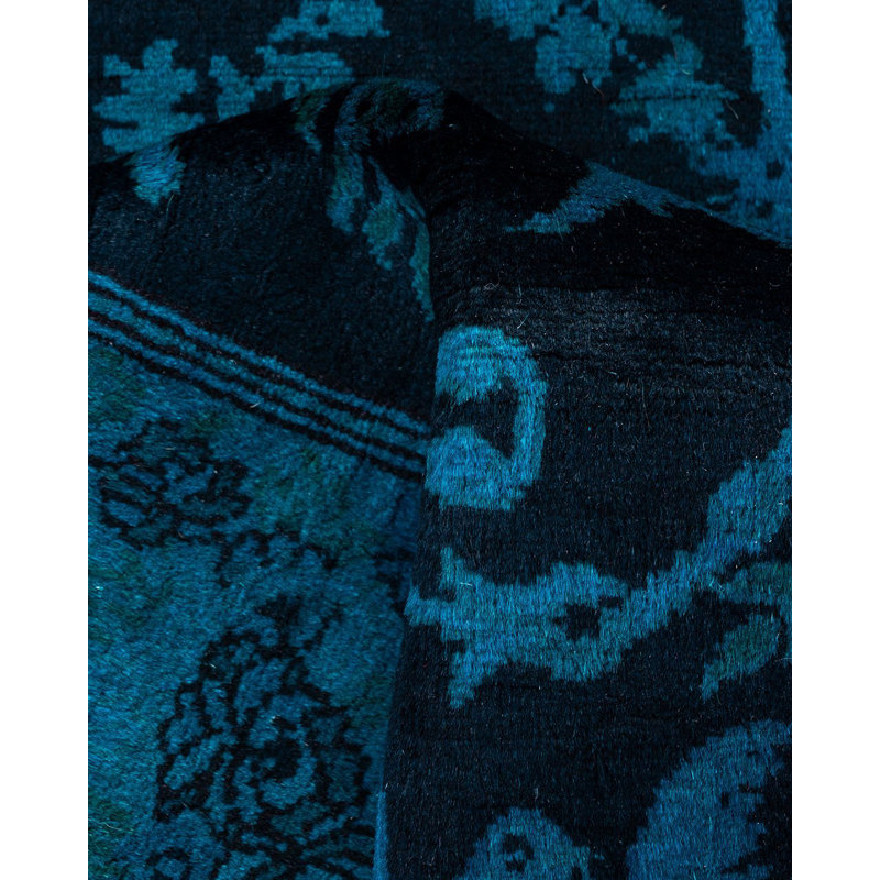 Cromaghs One-of-a-Kind 2' 6" x 8' 7" Hand Knotted Area Rug