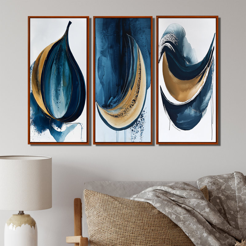 «White and Blue Folk Fruit Abstract I», impression d'art abstrait rouge sur 3 panneaux, H 28 po x l 36 po, Brun