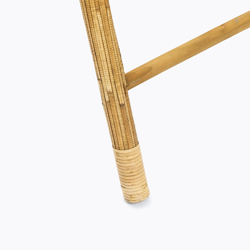 Échelle de couverture en bois de pin avec accents en rotin et roseau, support de rangement décoratif