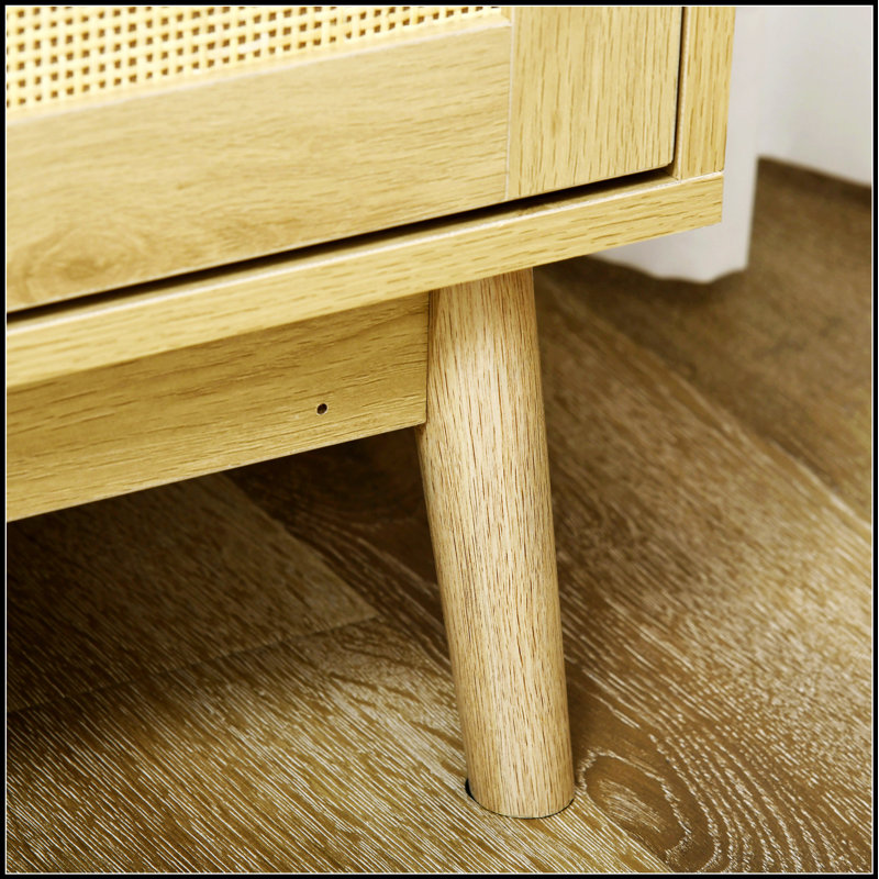 Buffet Boho avec portes en rotin, finition en bois naturel pour un rangement et une présentation élégants dans n'importe quel espace de vie
