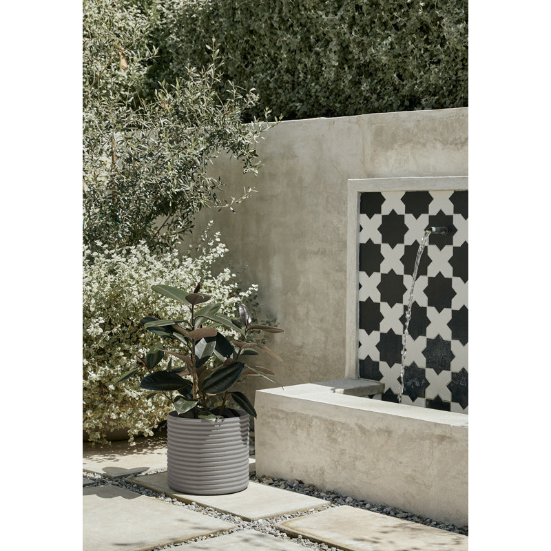 Petit pot à fleurs Veradek Mod Series, H 12,75 po x l 13,75 po x P 13,75 po, Gris, 1