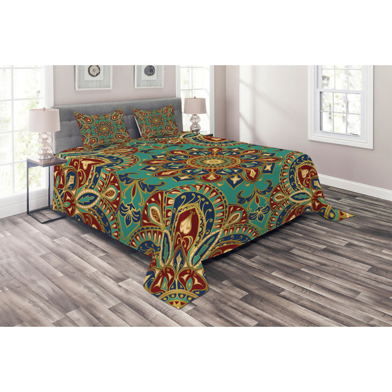 Puppy Eclectic Polyester Damask Coverlet, King Bedspread + 2 Shams
