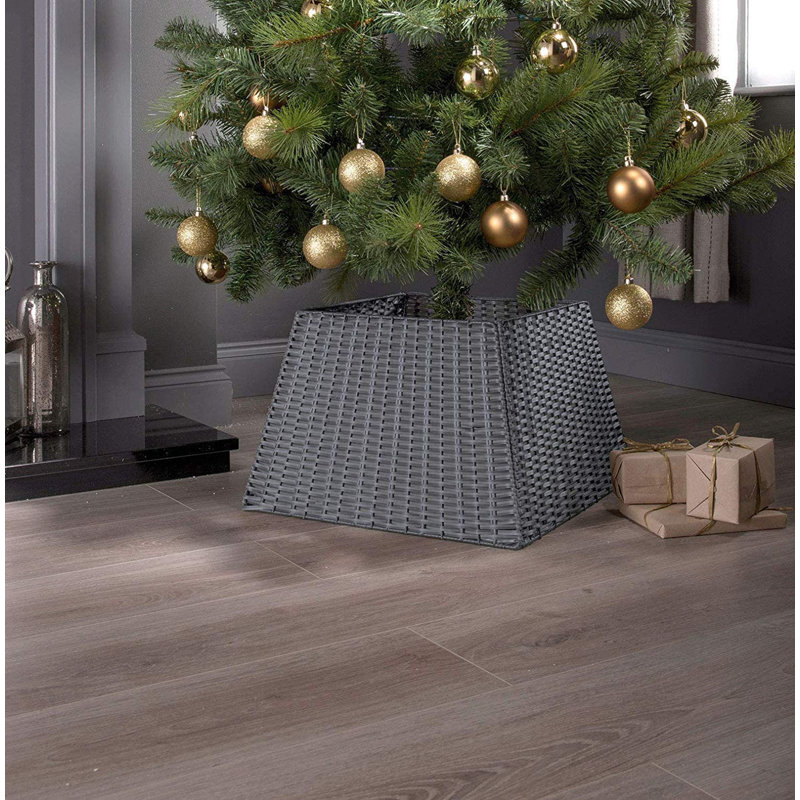 Raelynn Rattan Tree Skirt