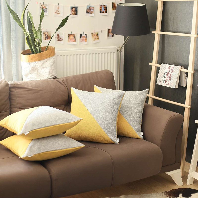 Ensemble de 4 housses de coussin diagonales, Blanc / jaune