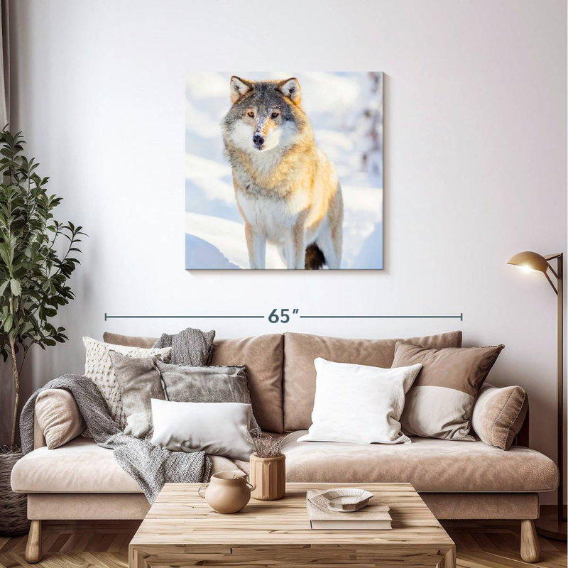 Brampt Winter Gray Wolf, 36" H x 36" W