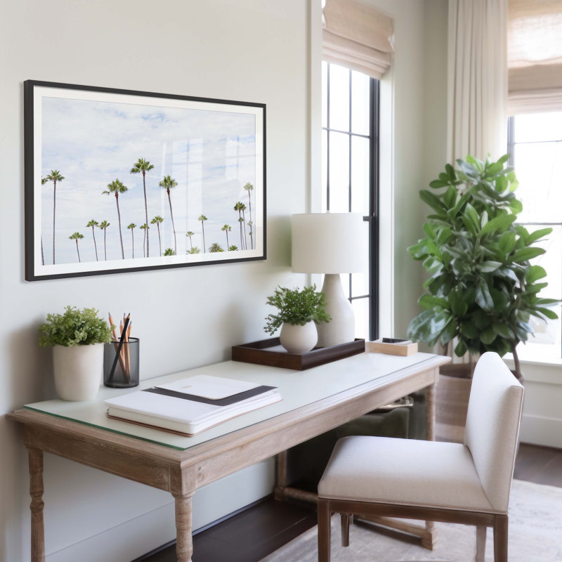 Montecito Palms par Carly Tabak - Photographie de cadre, Bois noir, L 25 po x H 18 po