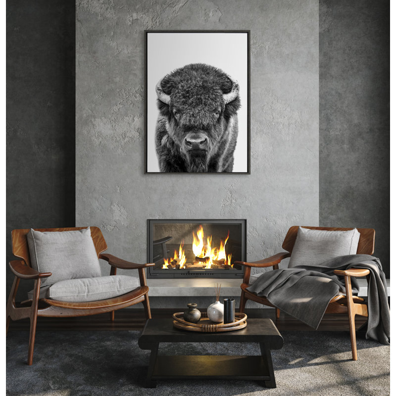 «Bison Portrait Black and White» par Amy Peterson, reproduction d'art sur toile encadrée, L 28 po x H 38 po, Gris foncé