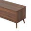 Meuble télé cannelé de style Mid-Century moderne avec pieds en bois massif jusqu'à 75 po, console en noyer avec deux tiroirs de rangement et armoires