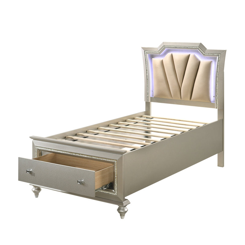 Lit plateforme double en cuir synthétique et champagne Morden Kaitlyn, Grand lit