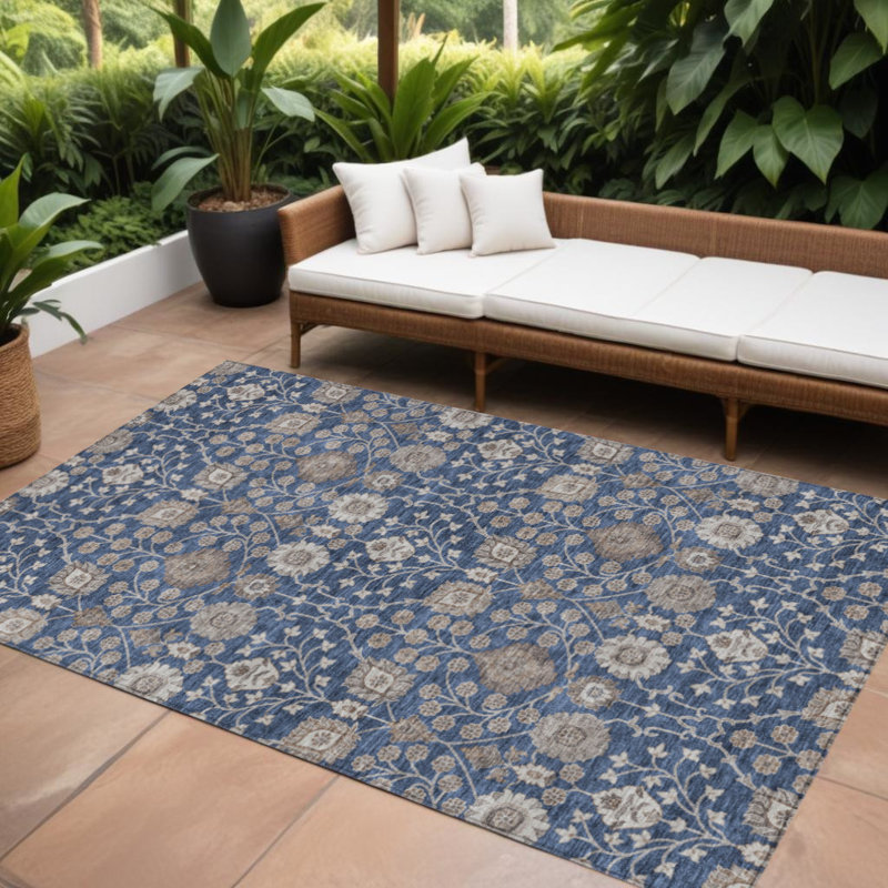 Tapis extérieur lavable floral bleu marine et beige 10 pi x 14 pi