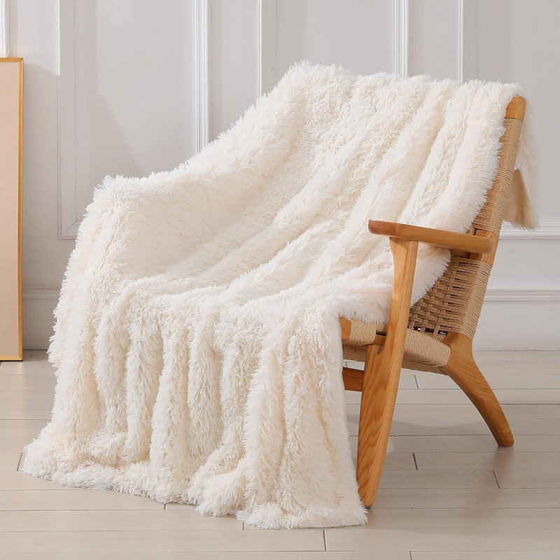Couverture décorative extra douce en fausse fourrure pour lit simple 70 po x 78 po, poil long réversible à poils longs pelucheux, douillet moelleux douillet en microfibre pour canapé-lit, blanc crème