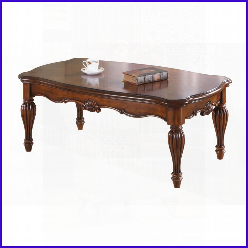 Table basse rectangulaire traditionnelle en cerisier pour le salon avec amplement d'espace Détails élégants des pieds