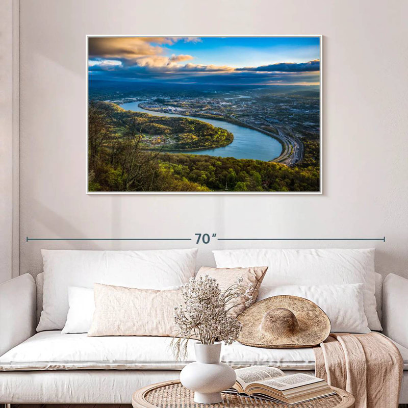 Vue aérienne de Chattanooga, Tennessee, 46 po x 31 po, Cadre flottant blanc