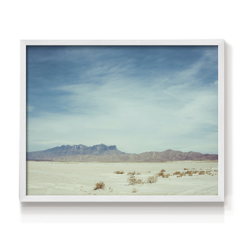 «Salt Flat Walk II», reproduction encadrée, H 8 po x l 10 po, Blanc