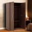Garde-robe en bois texturé brun à double porte avec trois supports de rangement classés