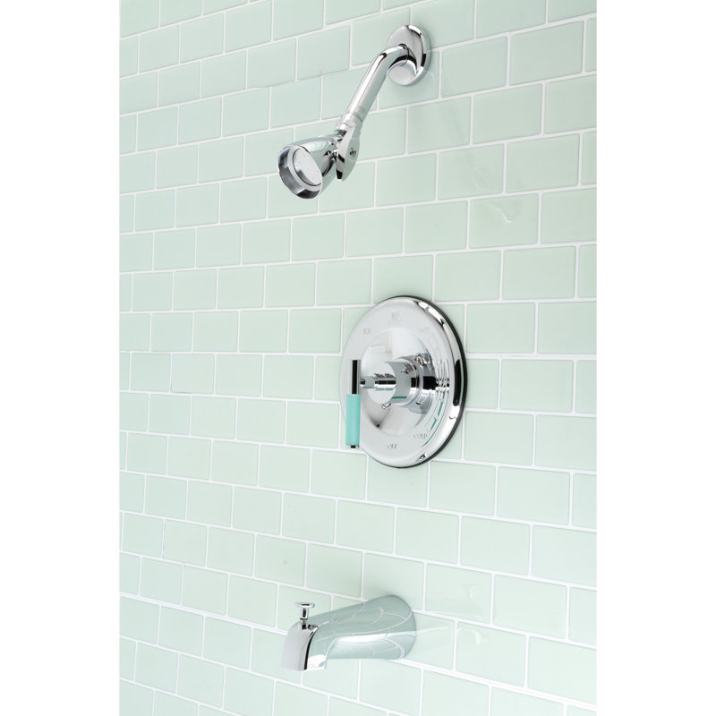 Robinet de baignoire et douche à pression équilibrée à poignée simple Kingston Brass Kaiser, Chrome poli