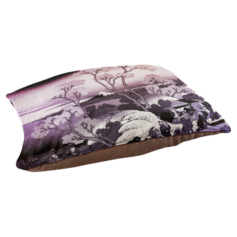 Coussin stylisé mountain fuji through the cerise Burkart, L 19,5 po x l 29,5 po, Mauve / rose / brun foncé
