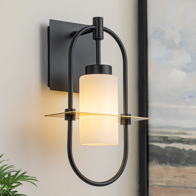 Applique murale 1 lumière Mid-Century moderne noir mat et laiton avec abat-jour en verre de lait