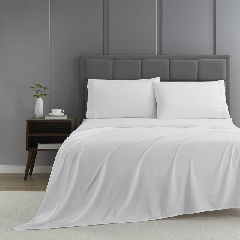 1800 Series Double-Brushed Microfiber Hypoallergenic Sheet Set, White, Split King Sheet Set with 2 Pillowcases