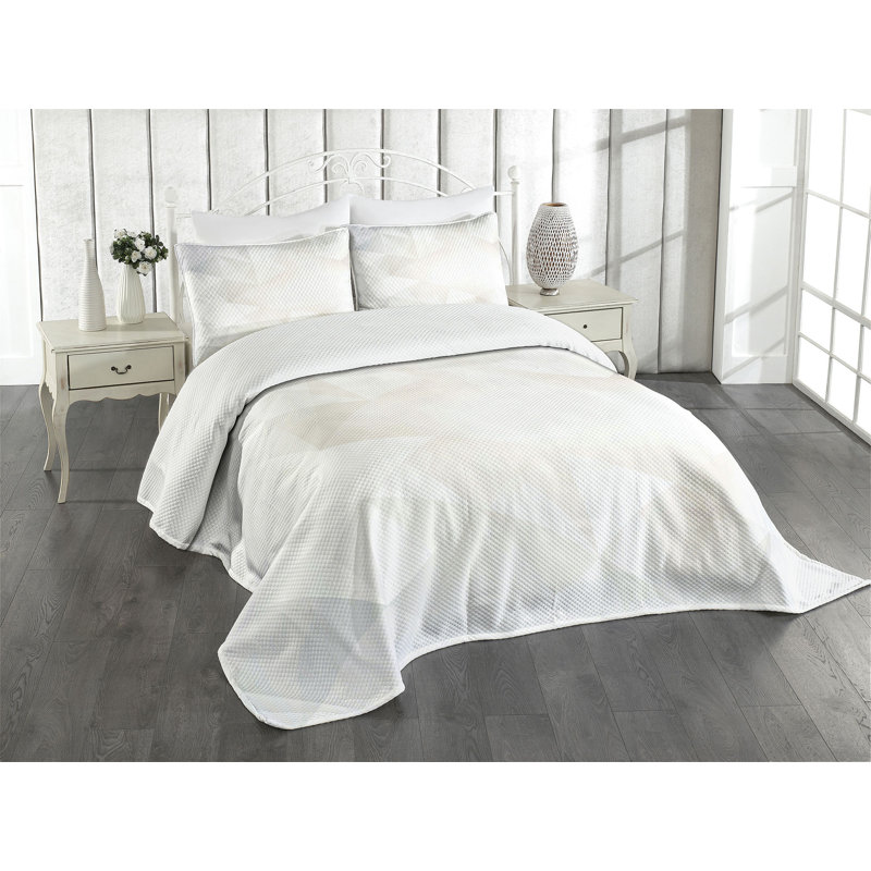 White Quilted King Bedspread Set with Pillow Shams