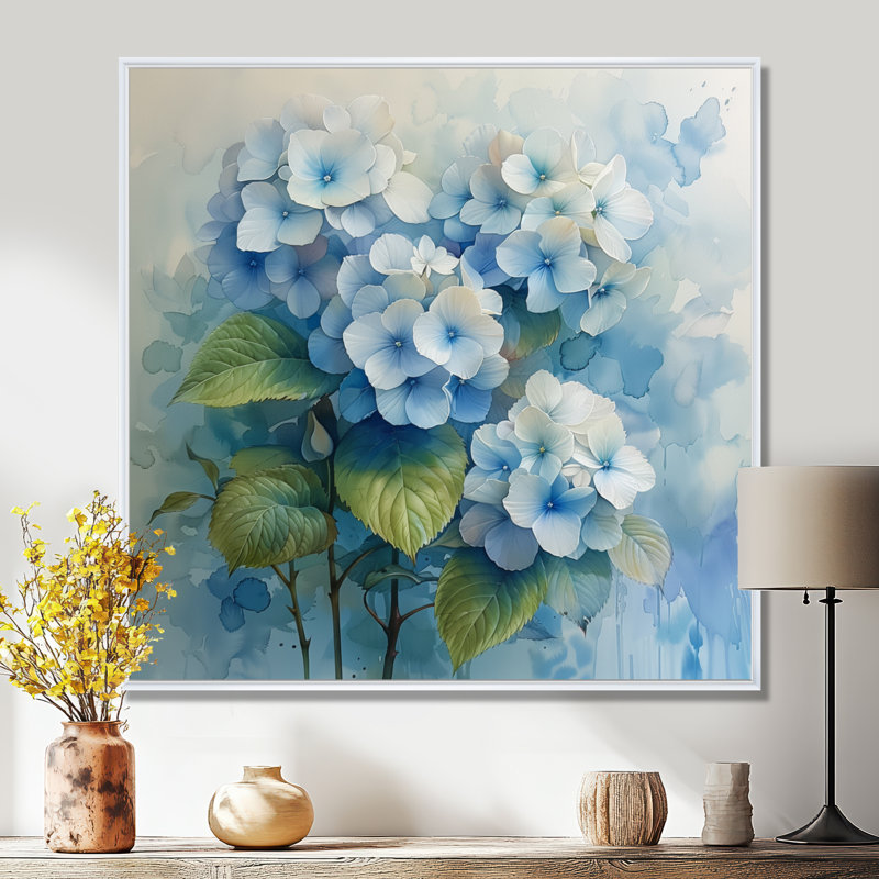 «Soft Blue Hydrangea Serenade I», impression d'art mural hortensia, H 16 po x l 16 po, Cadre flottant blanc