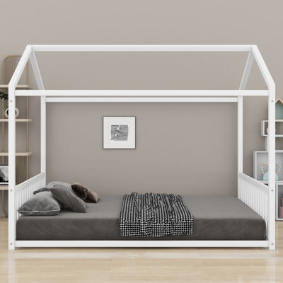 Lit maison avec cadre et design Montessori