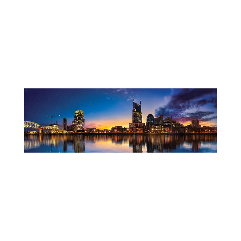 «Night Is Falling On Nashville» - Giclée sur toile tendue avec châssis, H 24 po x l 72 po