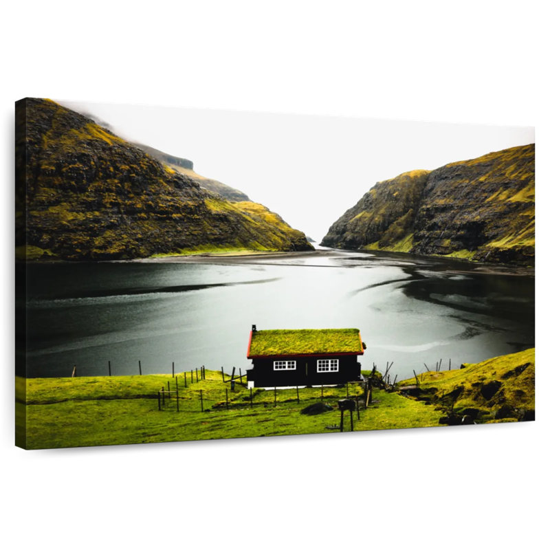 Alvord Faroe Island House, H 20 po x l 30 po