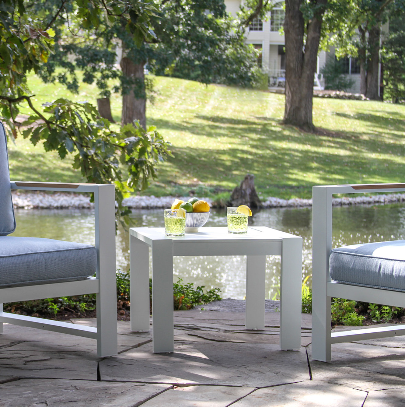 Jayton 22" Patio Side Table, White