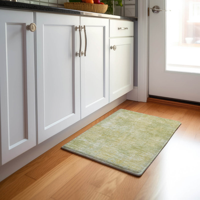 Premium Machine Washable Cerrito AMF573 Gold Rug, Rectangle 1'8" x 2'6"