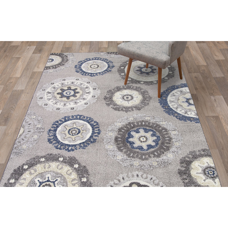 Tapis gris à motif floral Sandiford, Rectangle 6 pi 7 po x 9 pi 3 po
