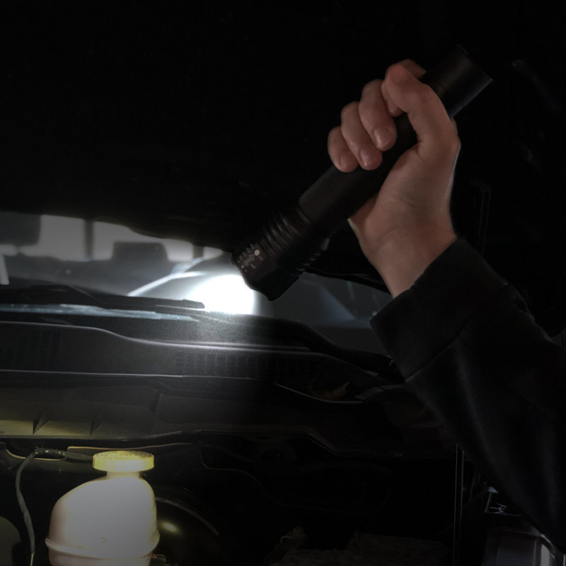 Flipo Tactical 2000 Lumen Flashlight