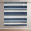 Ensemble d'édredon à rayures avec draps assortis gris, bleu marine et bleu pour les lits simples, style chambre à coucher moderne et décontracté-119071342