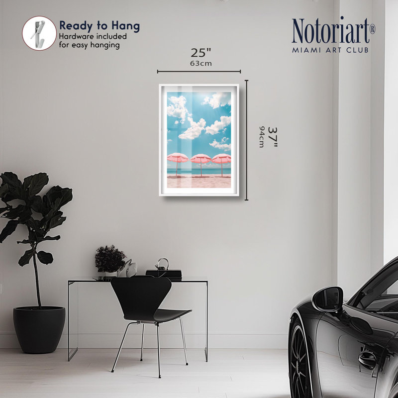 «Seaside Stripes Shadowbox Print» par Notoriart, H 37 po x l 25 po, Blanc