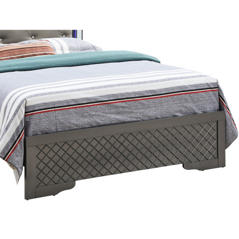 Très grand lit transitionnel noir métallique - construction en métal pour une stabilité de 83,9 po La structure de X 77,88 x 54,36 po offre amplement d'espace de couchage, profondeur, profondeur, hauteur