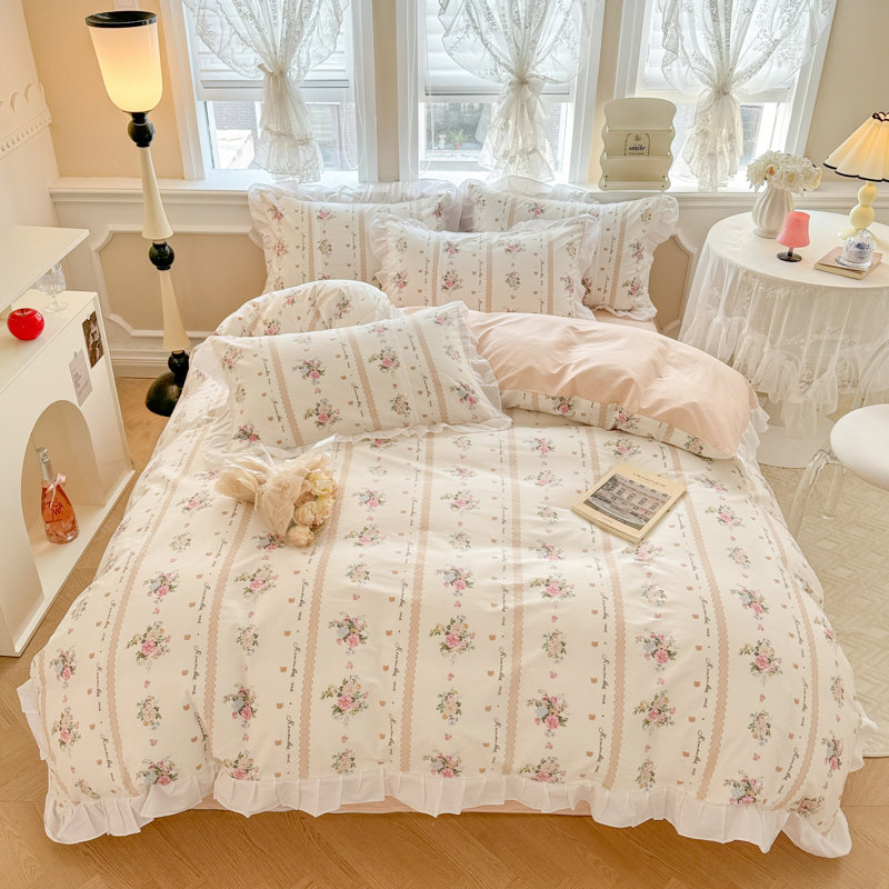 Microfiber Floral Print Comforter Set, Full Comforter + 2 Pillowcases