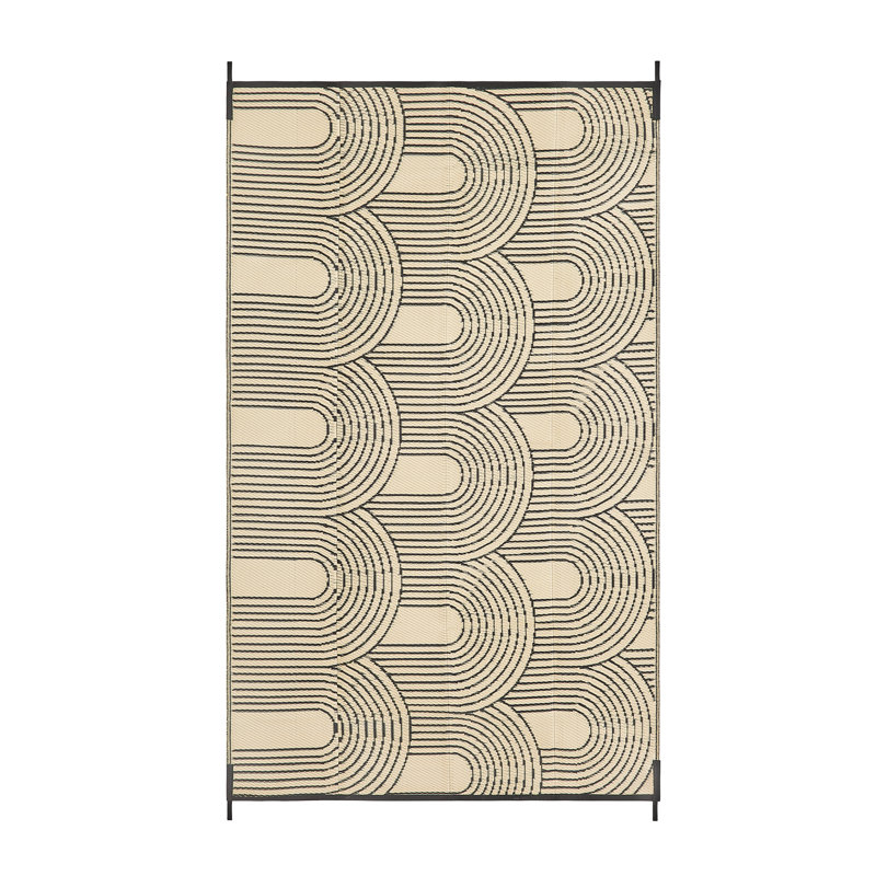 Modern Geometric Outdoor Rug, Beige Camping Mat, Farmhouse Washable Non-Slip Rug for Patio and Garden Use.