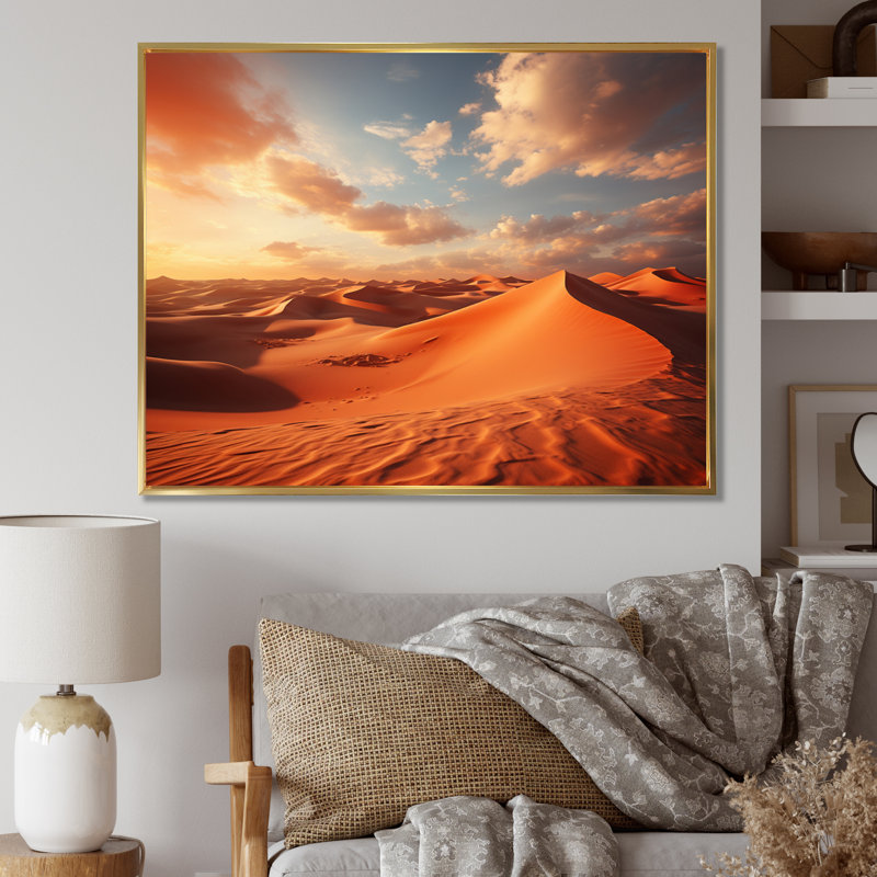 «African Sahara Dreams I» sur toile, Cadre flottant doré, H 24 po x l 32 po x P 1 po