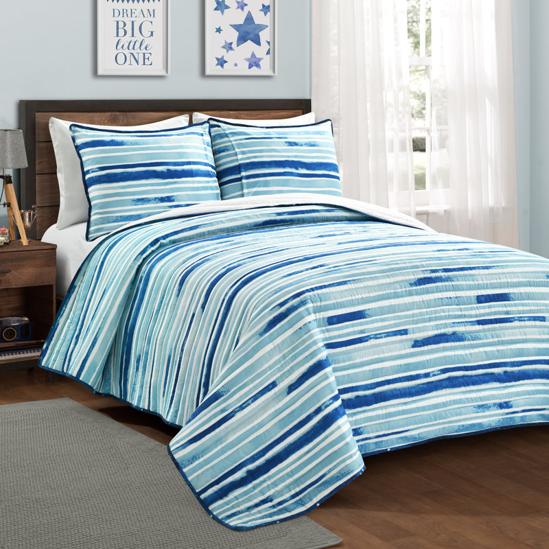 Space Star Reversible Quilt Set, Twin 1 Standard Shams