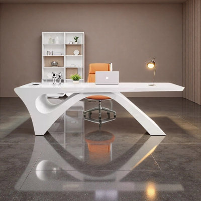 Bureau simple peint